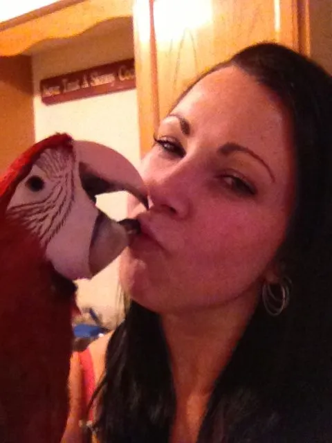 Kisses Her Mama :)