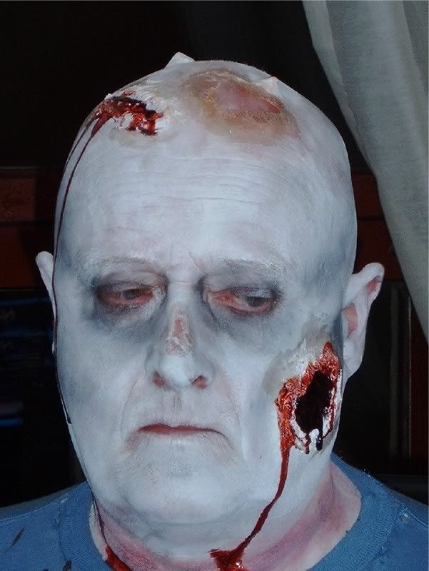 Daddyzombiegettingmakeupno1.jpg