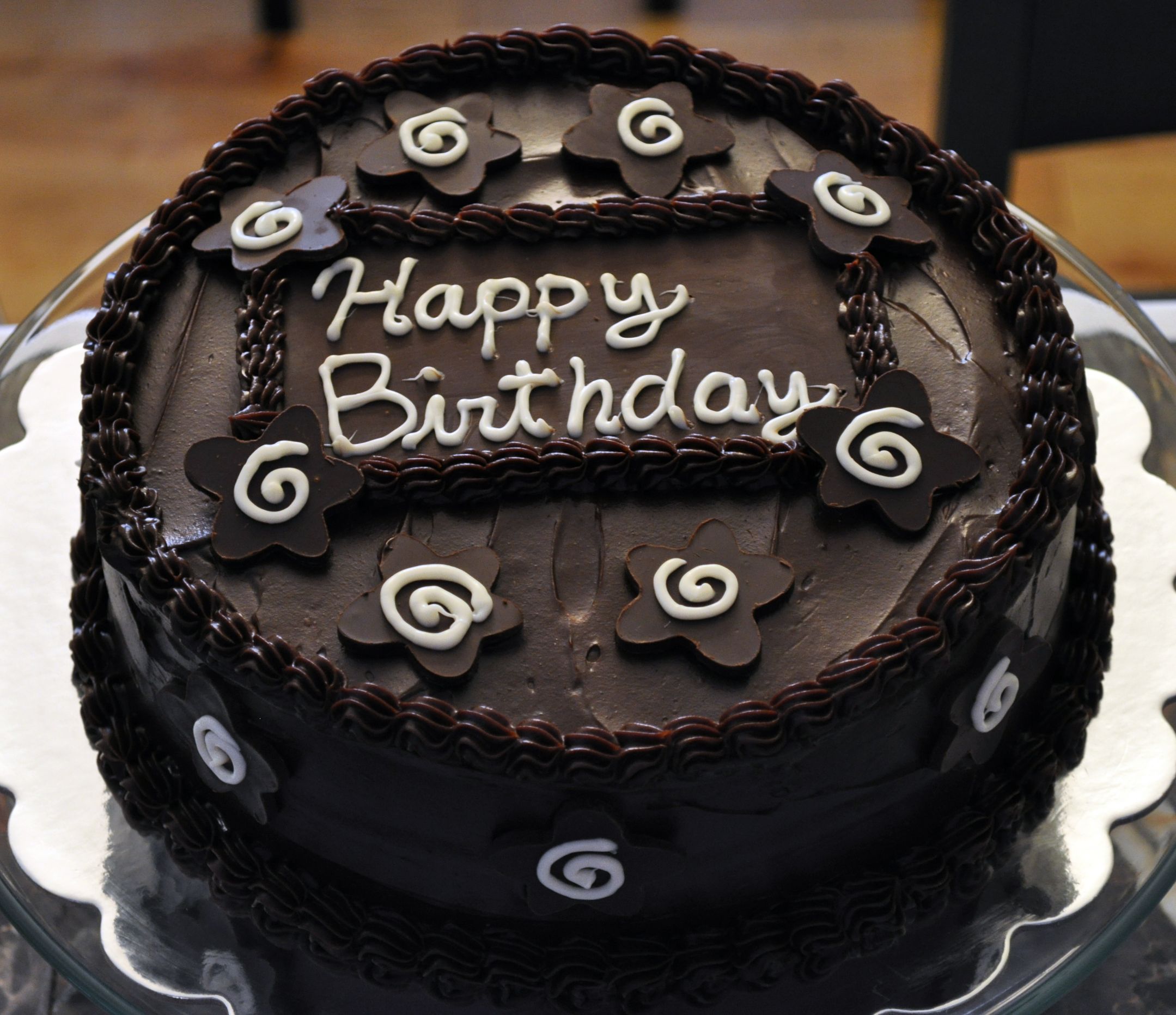 Chocolate-Birthday-Cakes-For-Friend-2.jpg