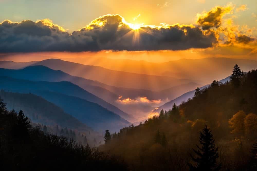 Breathtaking-view-near-a-Great-Smoky-Mountains-National-Park-visitor-center.jpg